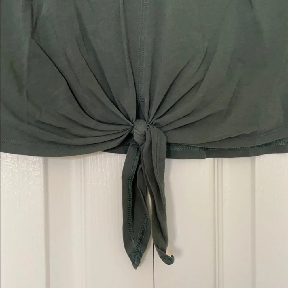Lululemon front tie crop shirt sz: 6 grey sage - Picture 2 of 4